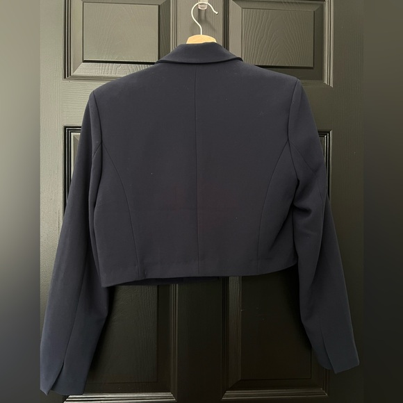 A&F Abercrombie and Fitch Navy Blue Cropped Tailored Blazer - Picture 9 of 9